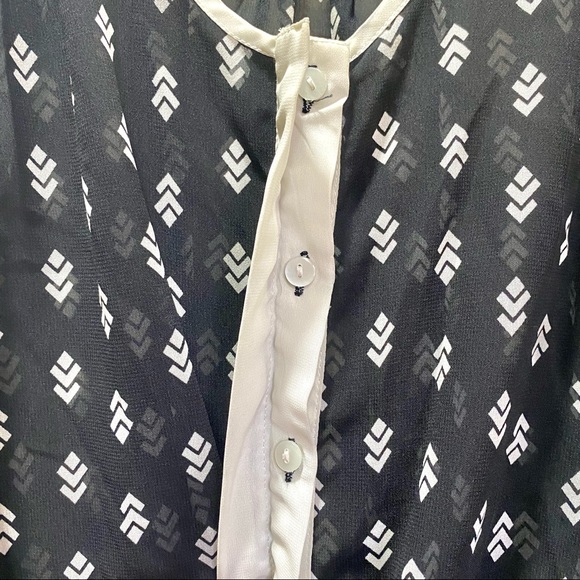 🖤Geometric Print Georgette Black Shirt for Women🖤 - Picture 5 of 7